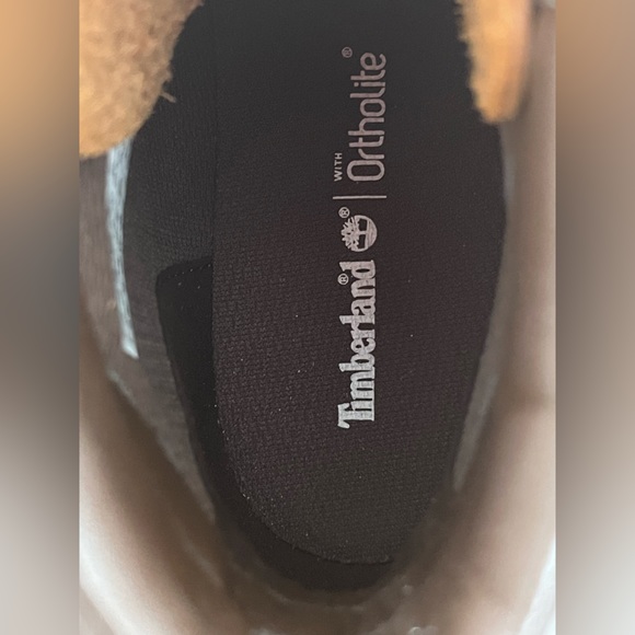 EUC Timberland Women’s Boots - Wheat color. Size 9.5 US. - Picture 6 of 11